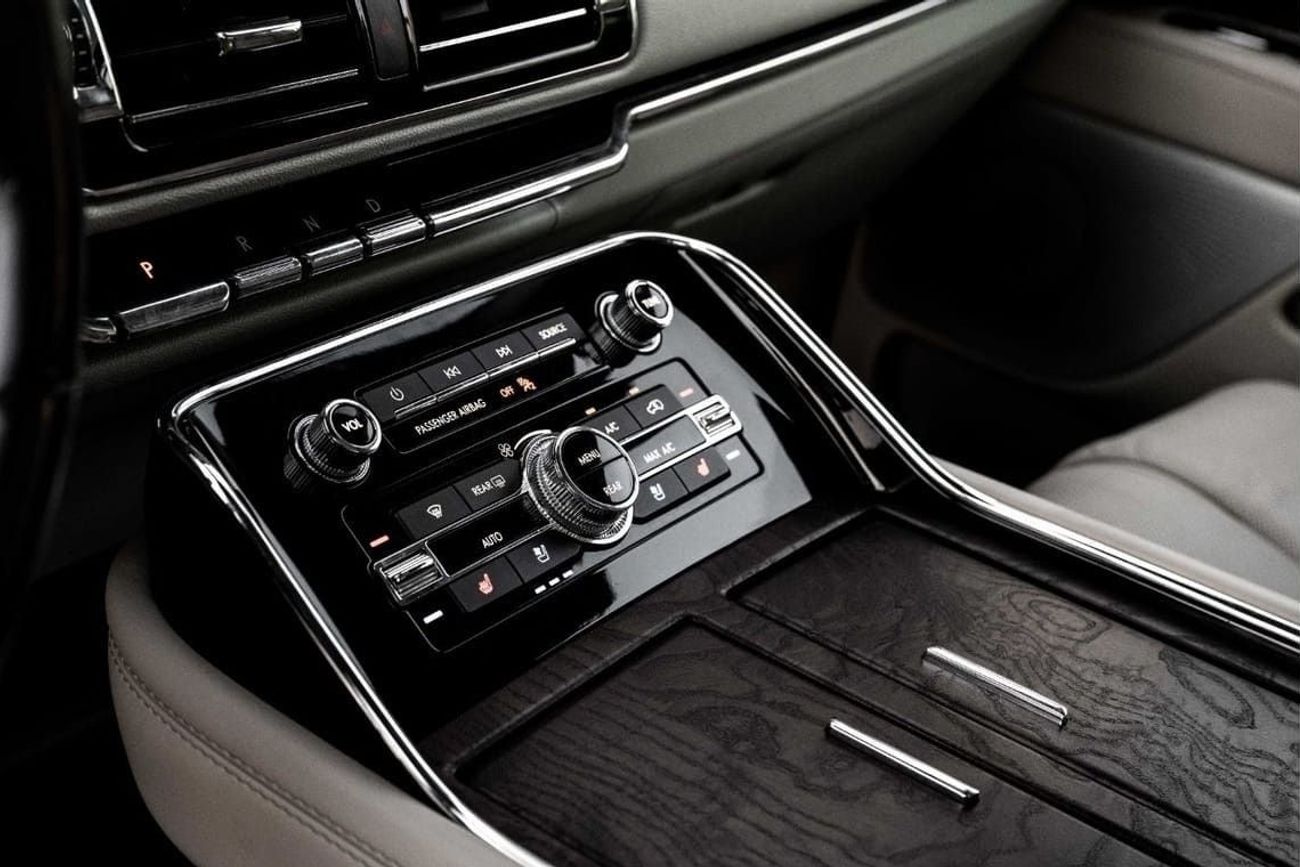 Lincoln Navigator | 3,329 P.M  | 0% Downpayment | Pristine Condition!