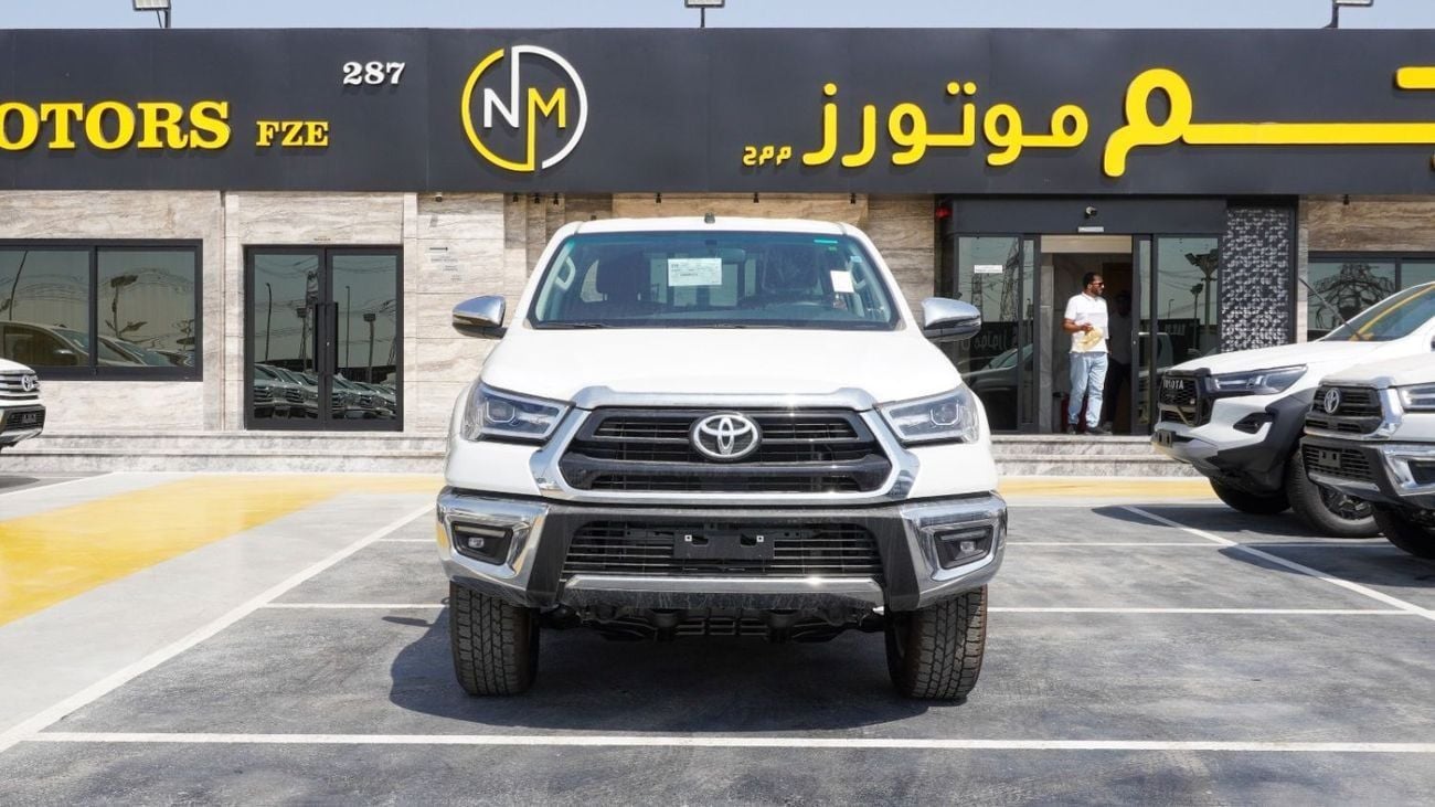 تويوتا هيلوكس GLS 2.7L AWD