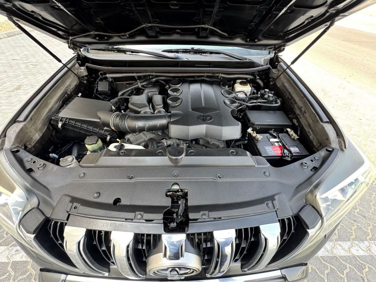 Toyota Prado VXR TX-L 4.0L ,ONLY FOR EXPORT AVAILABLE