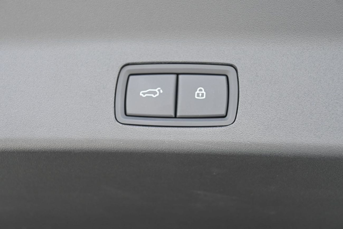 لي اوتو L9 Li L9 Ultra 1.5L Turbo Range Extended EV Model 2024 Color Silver