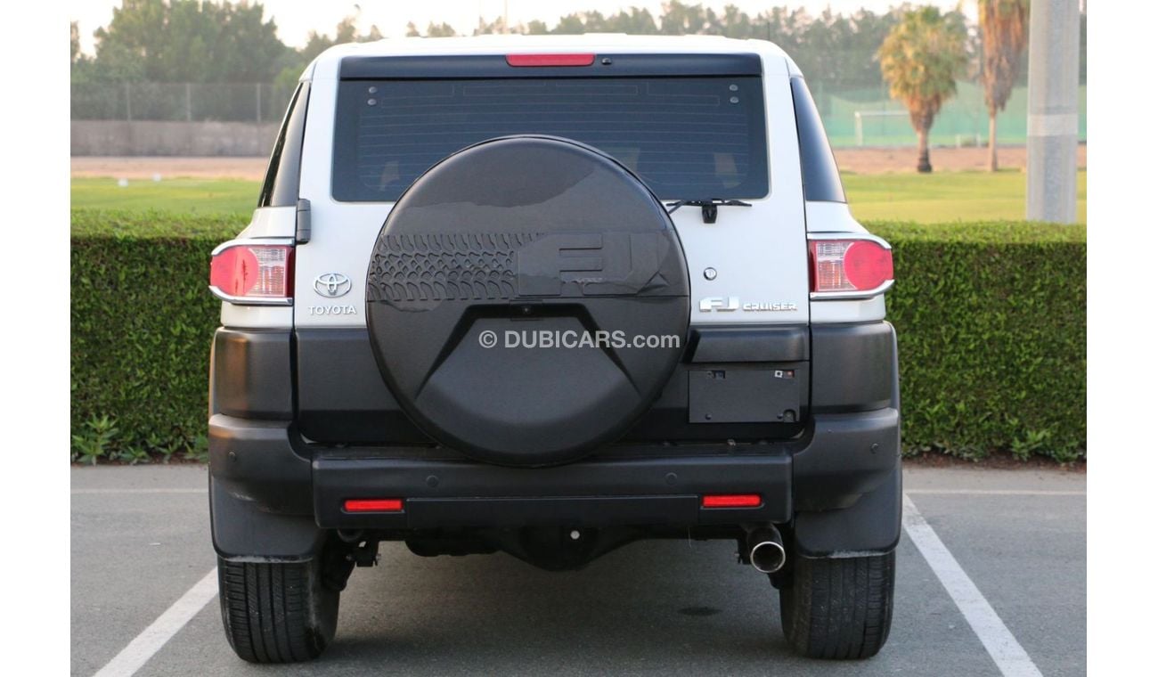 Toyota FJ Cruiser Toyota FG CRUISER  2009 GCC FULL OPTION ORIGINAL PAINT NO ACCIDENT