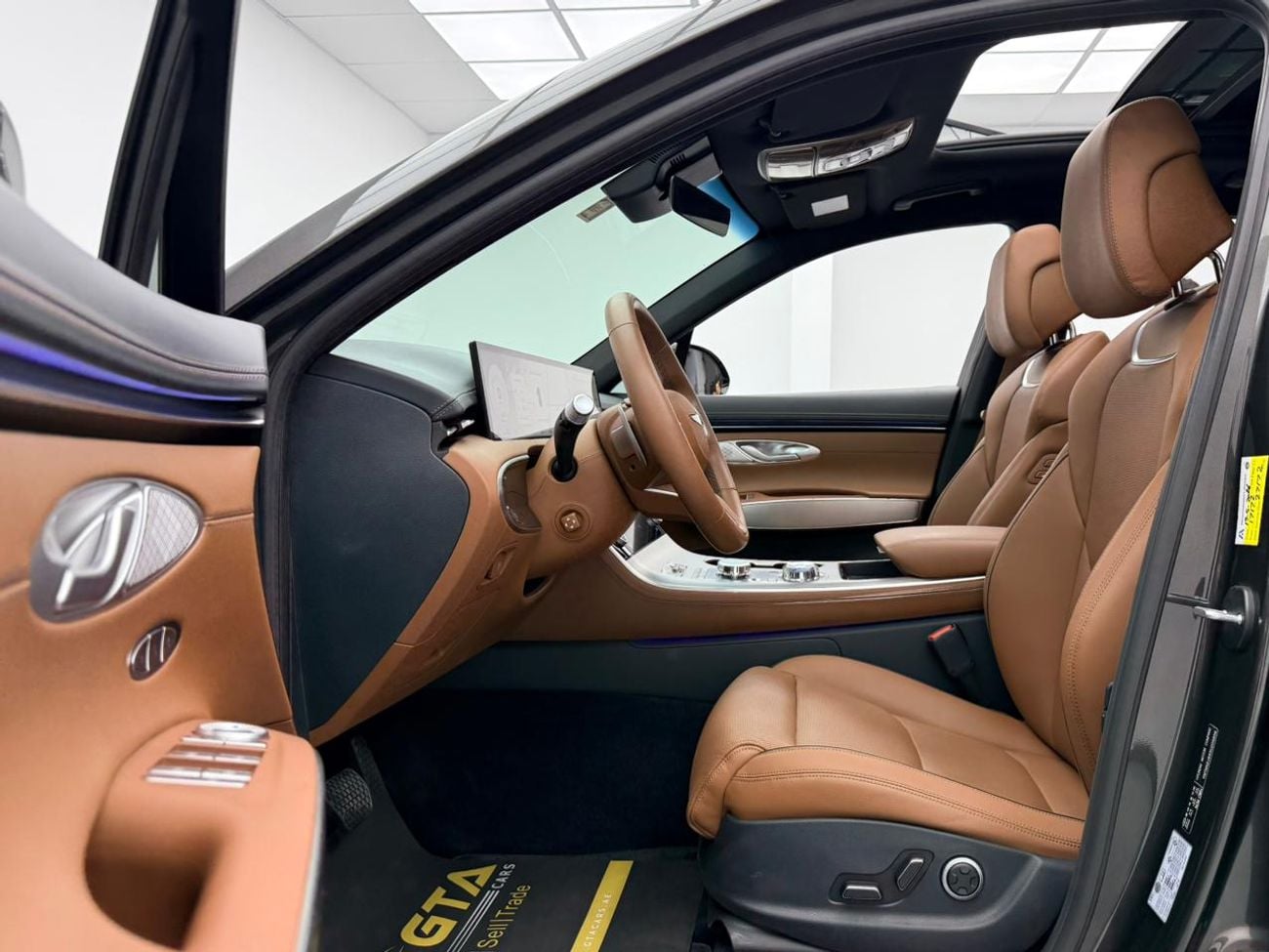 Genesis GV70 2025 Genesis GV70 Prestige+, 2030 Genesis Warranty + Service Pack, Full Genesis Service History, GCC