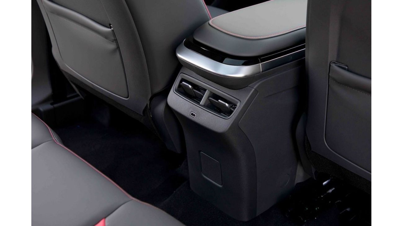 Jetour Dashing 2024 Jetour Dashing 1.6 - Black inside Black & Red