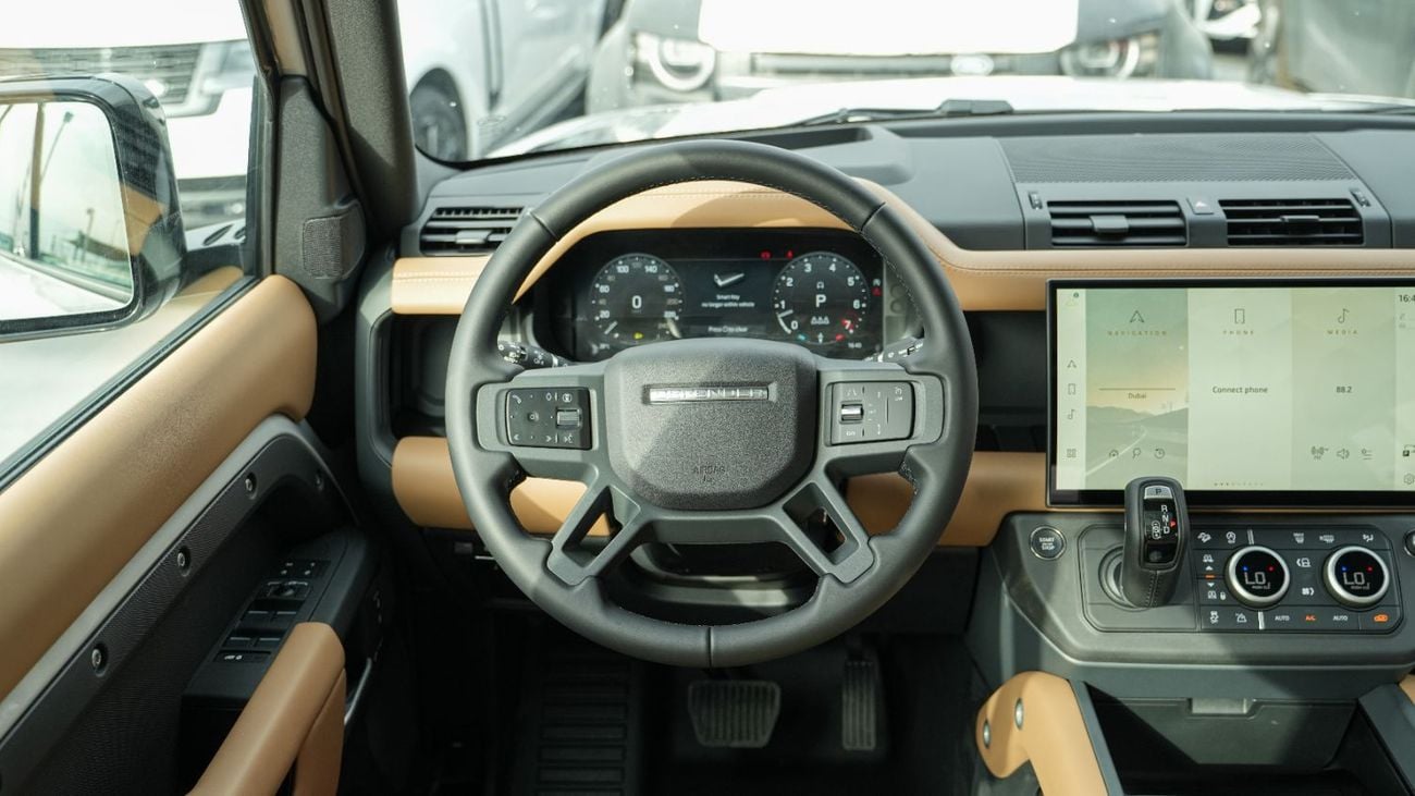 لاند روفر ديفندر P400 X-Dynamic HSE Borasco Grey 2026MY Export Only