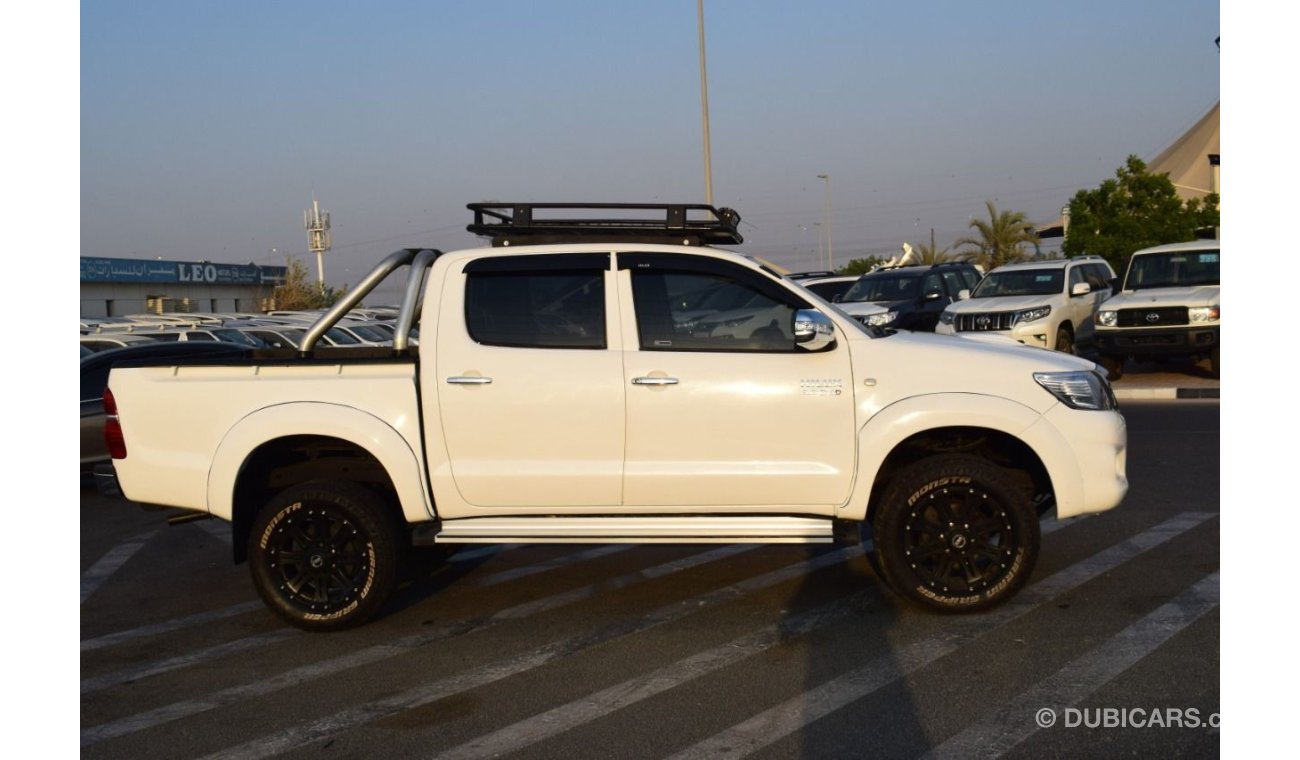 Toyota Hilux diesel right hand drive white color manual gear 3.0L year 2008