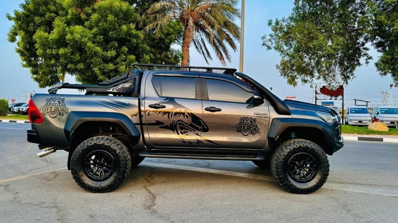 تويوتا هيلوكس -