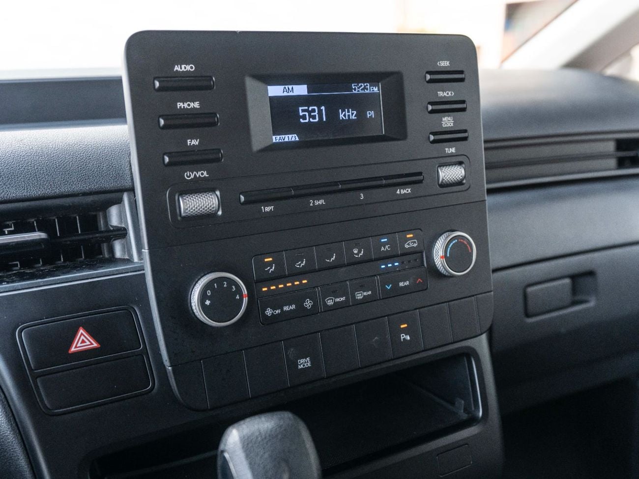 هيونداي ستاريا Premium 3.5L