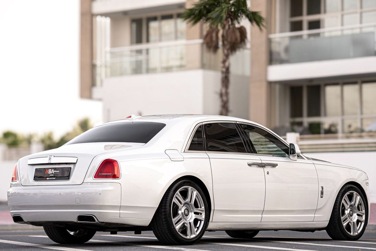Rolls-Royce Ghost Std 6.6L Service history at RR