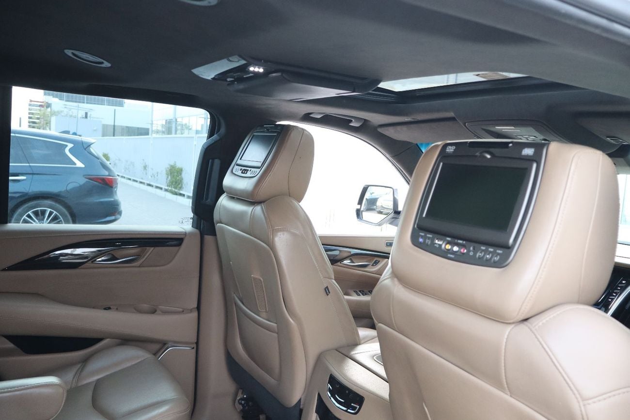 كاديلاك إسكالاد Platinum 6.2L