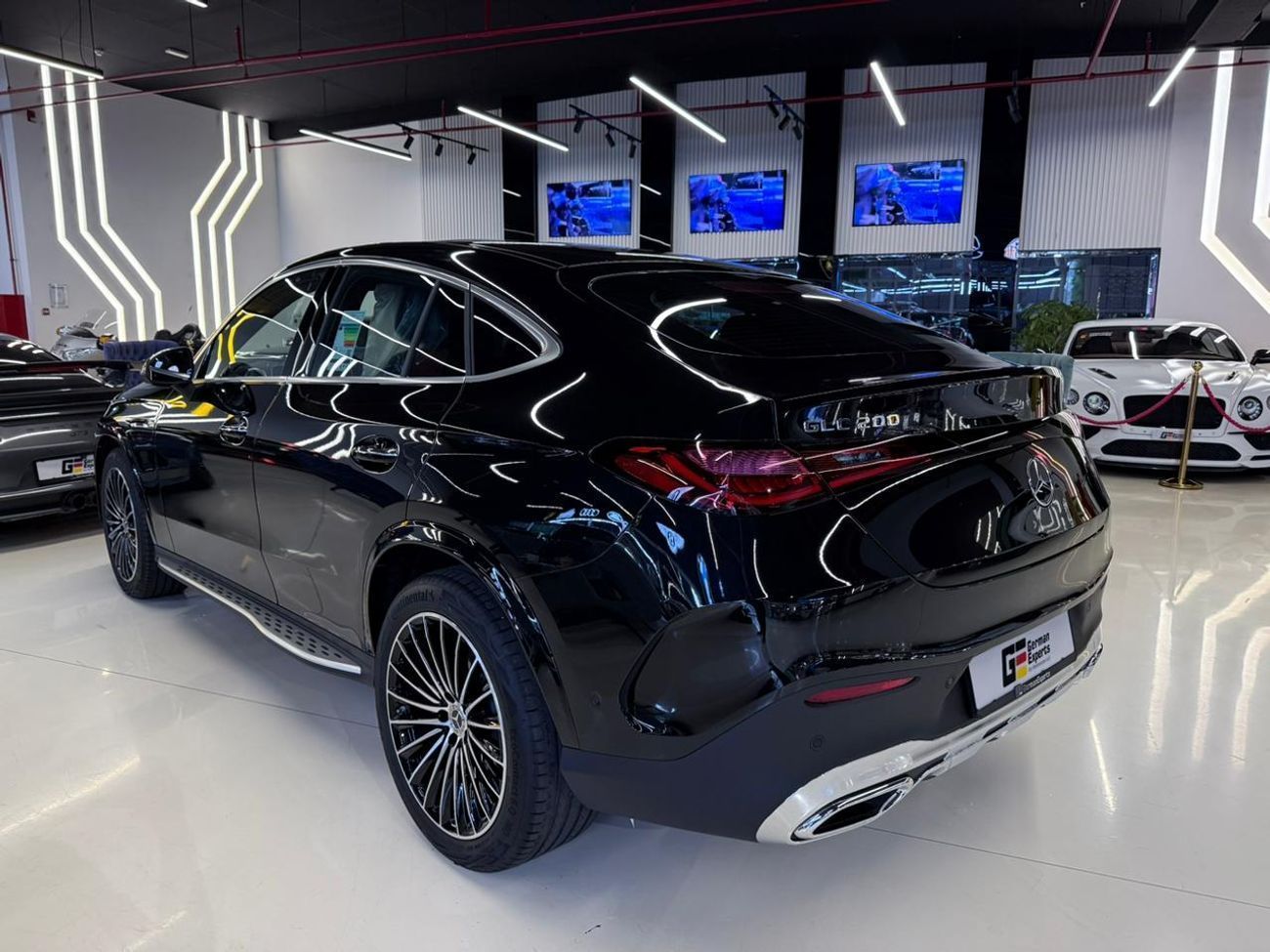 Mercedes Benz GLC Coupe 200 EID AL ADHA OFFER  / Only 4.400 MP Or 295KAED - 5 YEARS MERCEDES DEALERSHIP WARRANTY