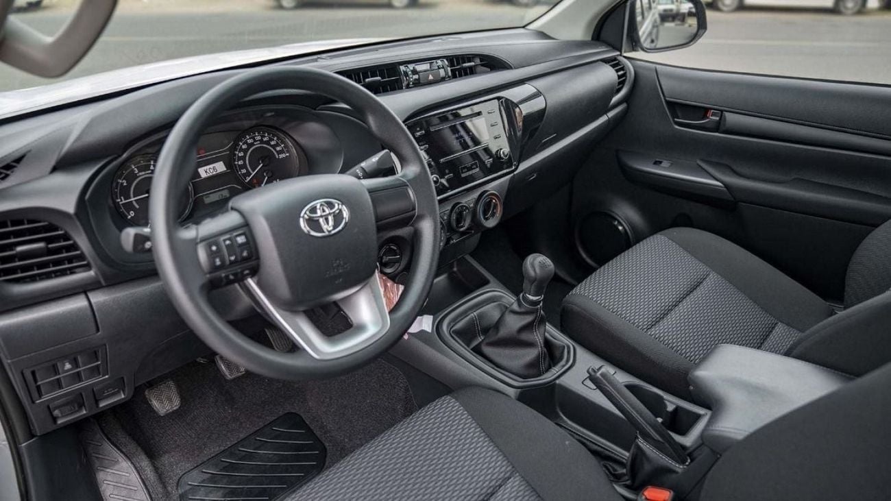 تويوتا هيلوكس GL Hilux mid option 2.4L diesel MY25 FOR EXPORT ONLY