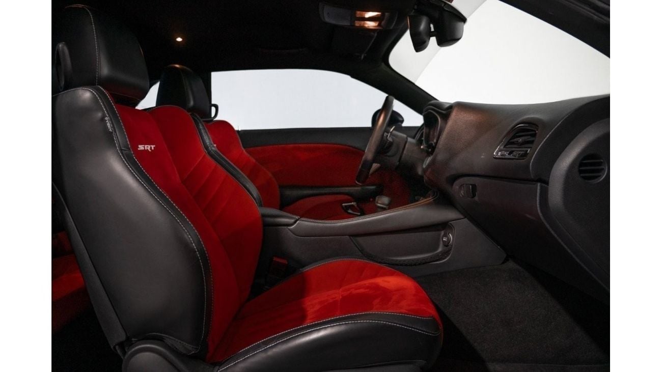 دودج تشالينجر SRT هيلكات 2015 Dodge Challenger Hellcat V8 707Bhp / Full-Service History