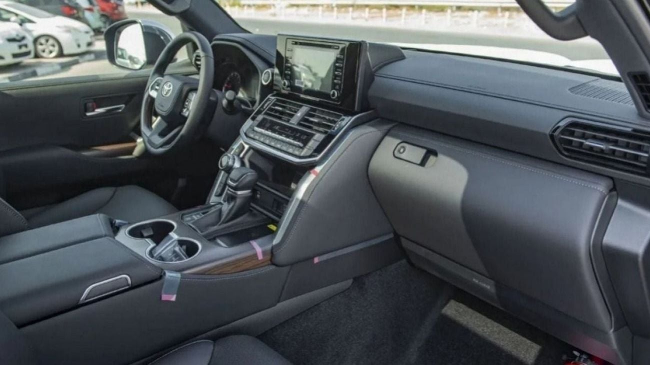 Toyota Land Cruiser LAND CRUISER VX 4.0L BLACK