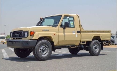 تويوتا لاند كروزر بيك آب 4.0L A/T Diff-Lock