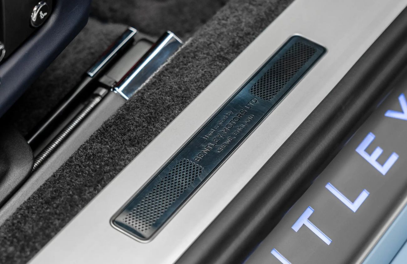 Bentley Continental 6.0L W12 Twin-Turbocharged Engine