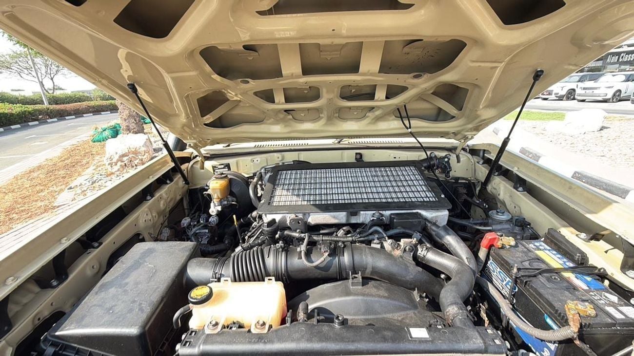 Toyota Land Cruiser Pick Up MODIFIED TO 2025 MODEL | SINGLE CABIN | MANUAL TRANSMISSION | 4.5L DIESEL ENGINE | AIR SNORKEL | 201