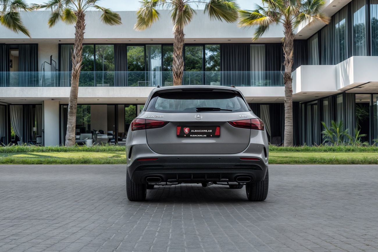 مرسيدس بنز GLA 200 4,113 P.M | 0% Downpayment | GLA200 AMG | 5 YEAR AGENCY WARRANTY!