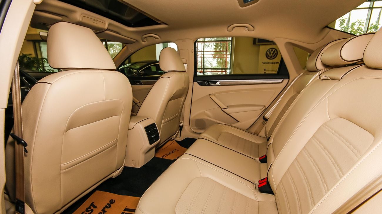 Volkswagen Passat SEL