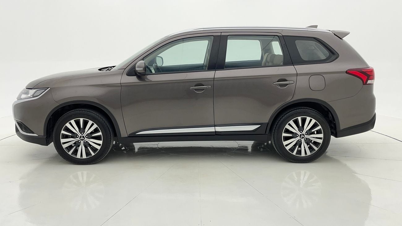 ميتسوبيشي آوتلاندر GLX MIDLINE 2.4 | بدون دفعة مقدمة | اختبار قيادة مجاني للمنزل