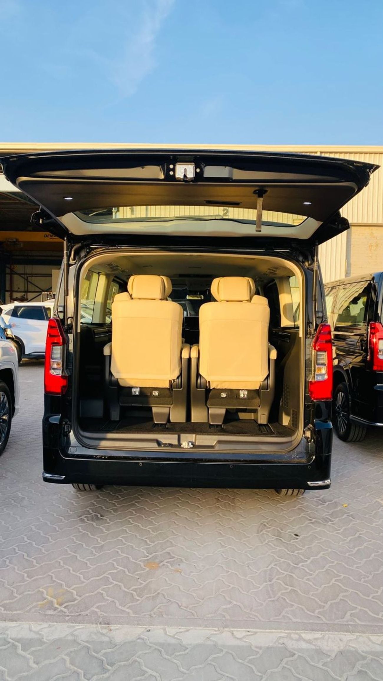 Toyota Granvia 2026 Toyota Granvia Premium 6-Seater (High-Option) 3.5L V6 Petrol A/T RWD Export Only