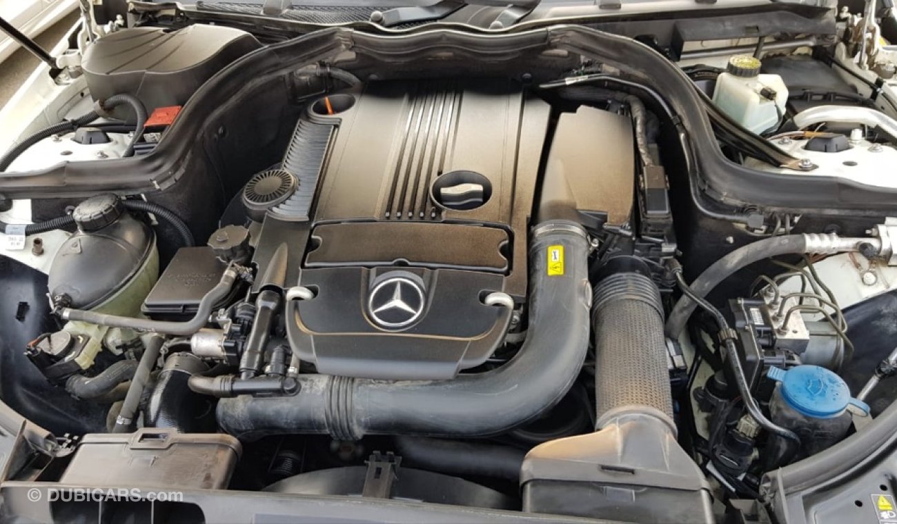 Mercedes-Benz E 250 model 2012 panoramic full service full option low mileage