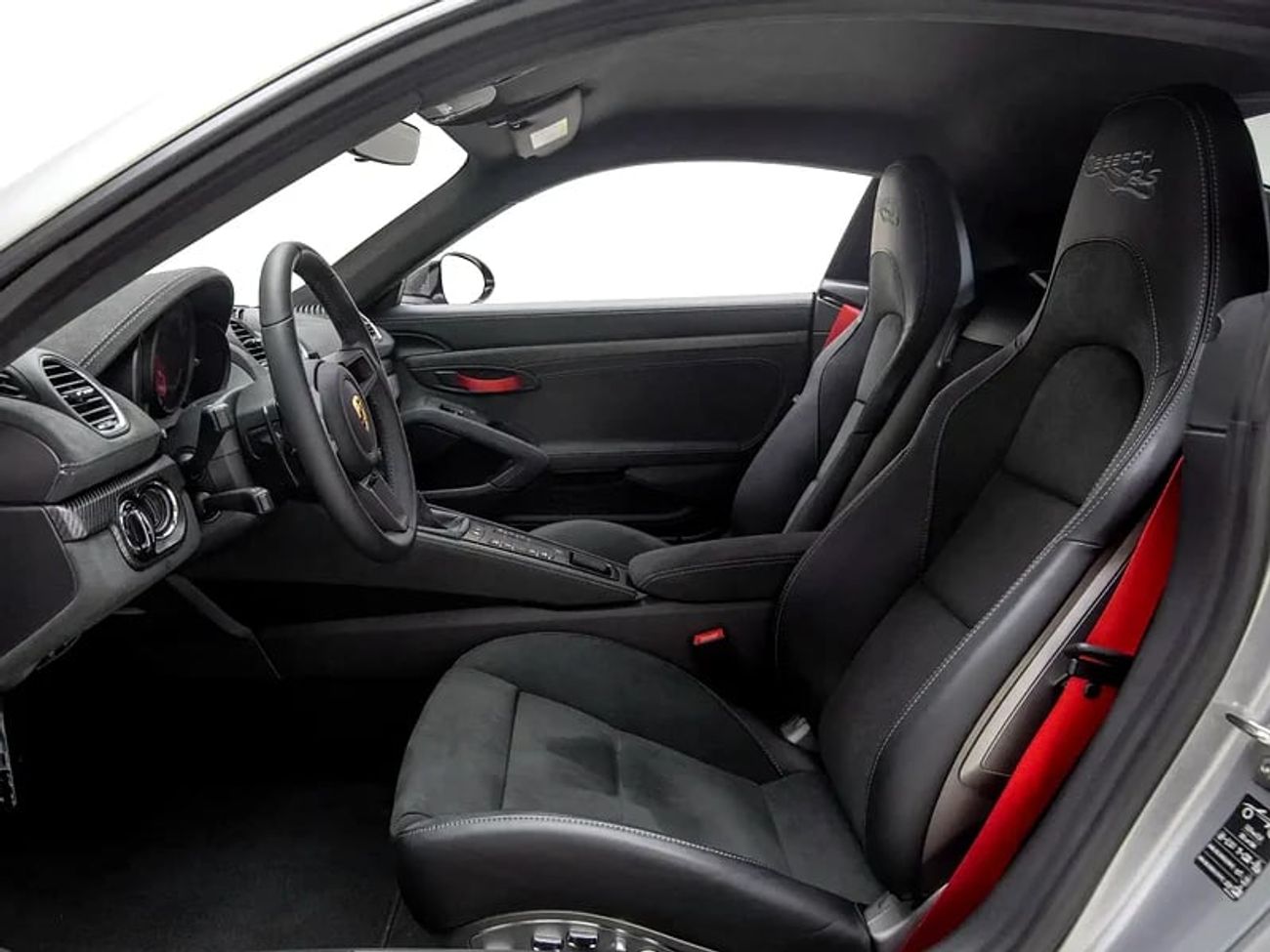 بورش كايمان GT4 RS