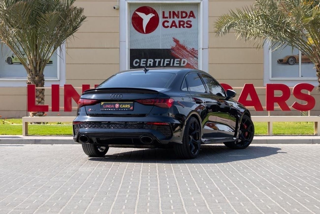 أودي RS3 TFSI quattro 2.5L Sedan Audi RS3 TFSI Quattro 2022 GCC under Warranty with Flexible Down-Payment.