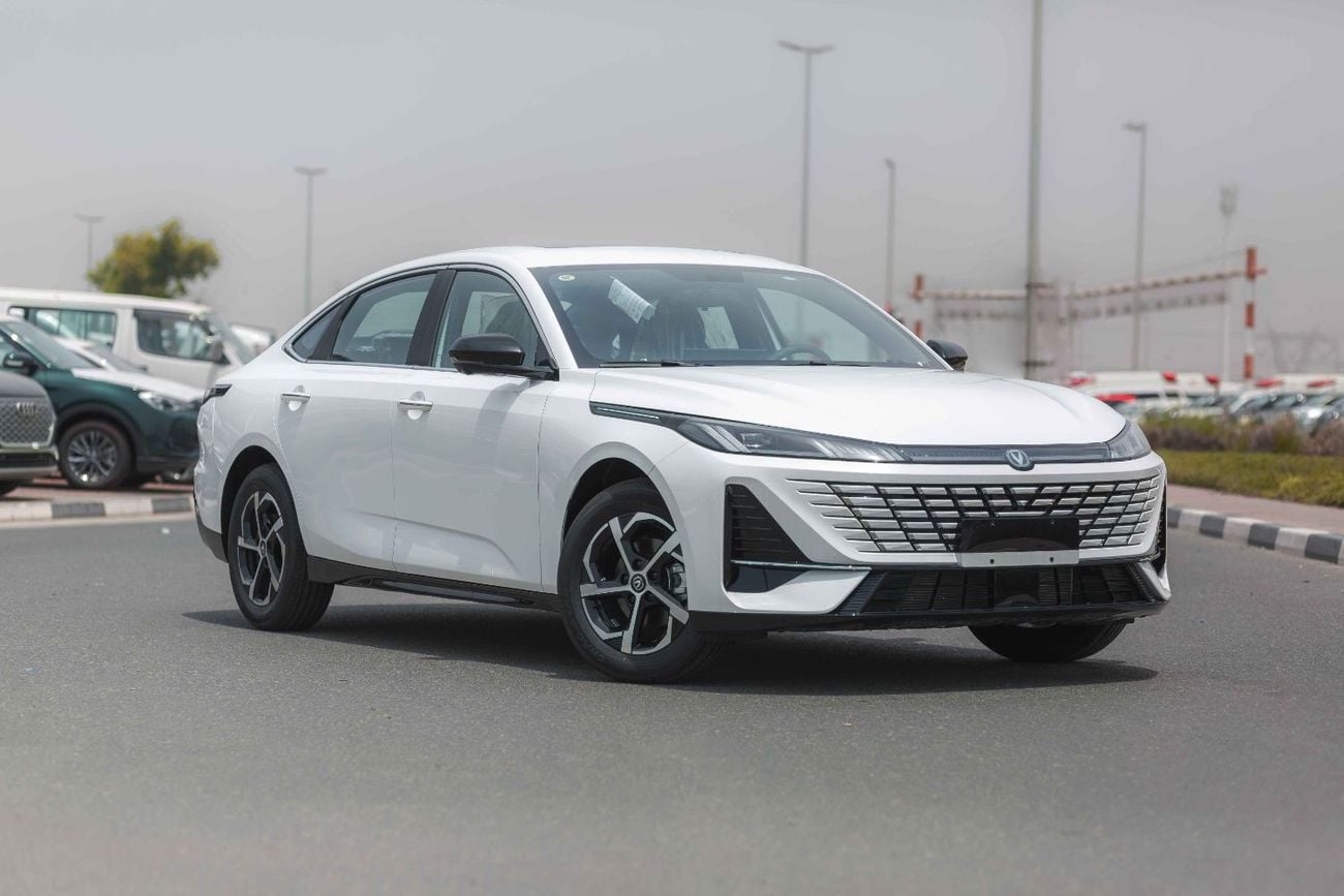تشنجان ايادو بلس Changan EADO PLUS 1.5T 2025 (White&Black)
