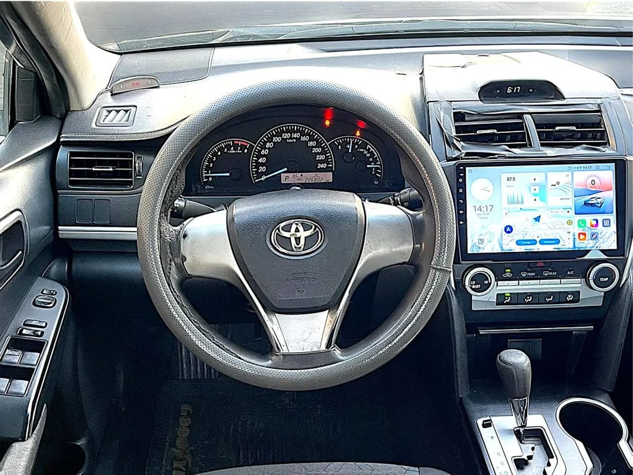 Toyota Camry GLE 2.5L (204 HP) GL - GCC Specs - Reliable and Efficient