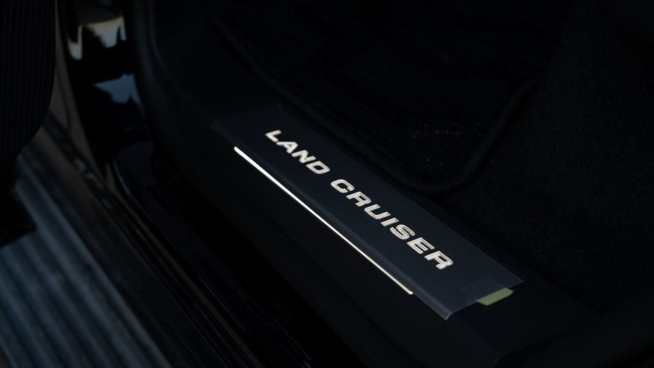 Toyota Land Cruiser 300 VXR 3.3D Full Option with RADAR, Two Tone Leather Seats 2024YM