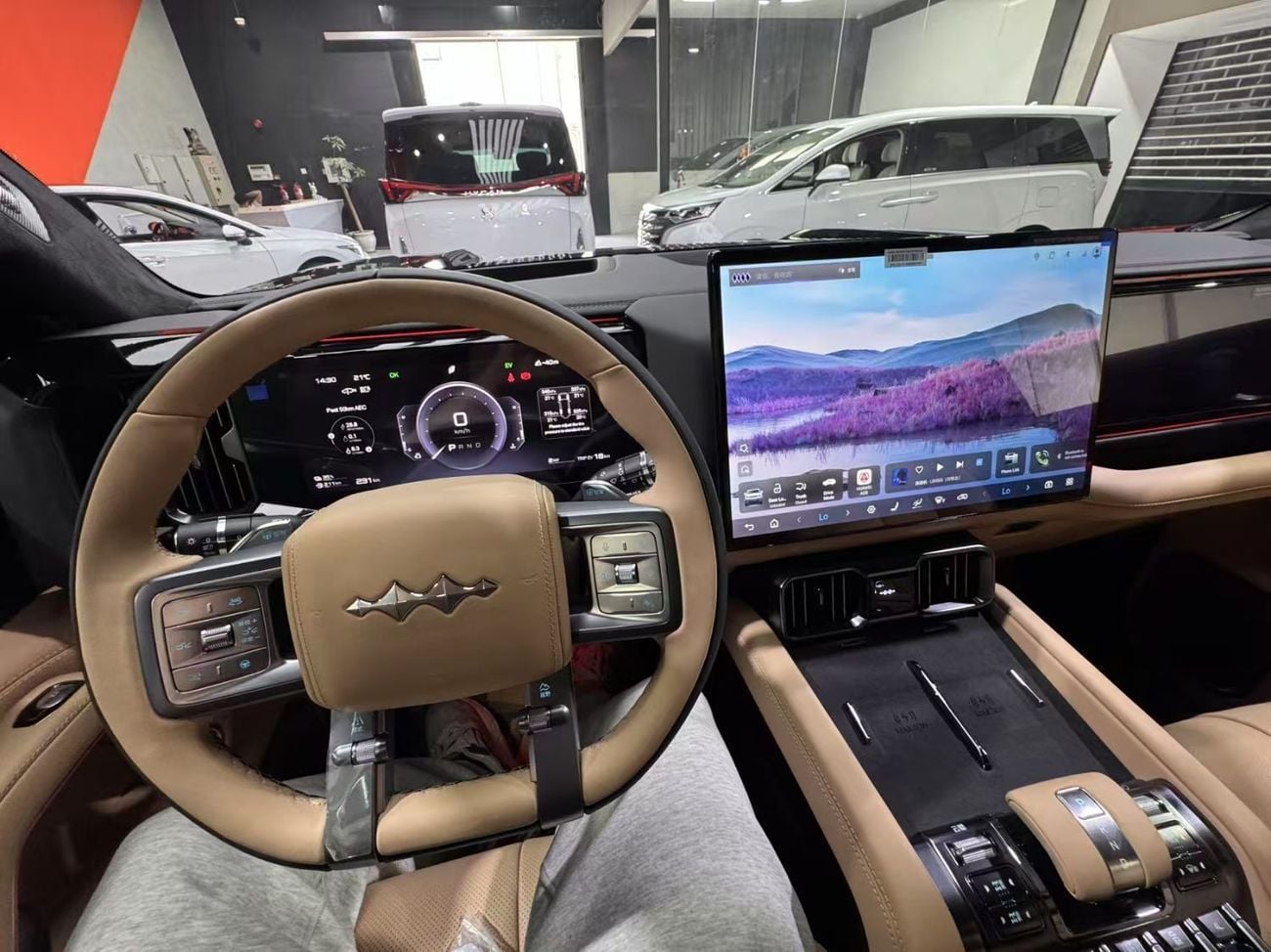 بي واي دي ليوبارد 8 DELUX (NGCC) Smart and Brave Flagship Edition (7 Seats)