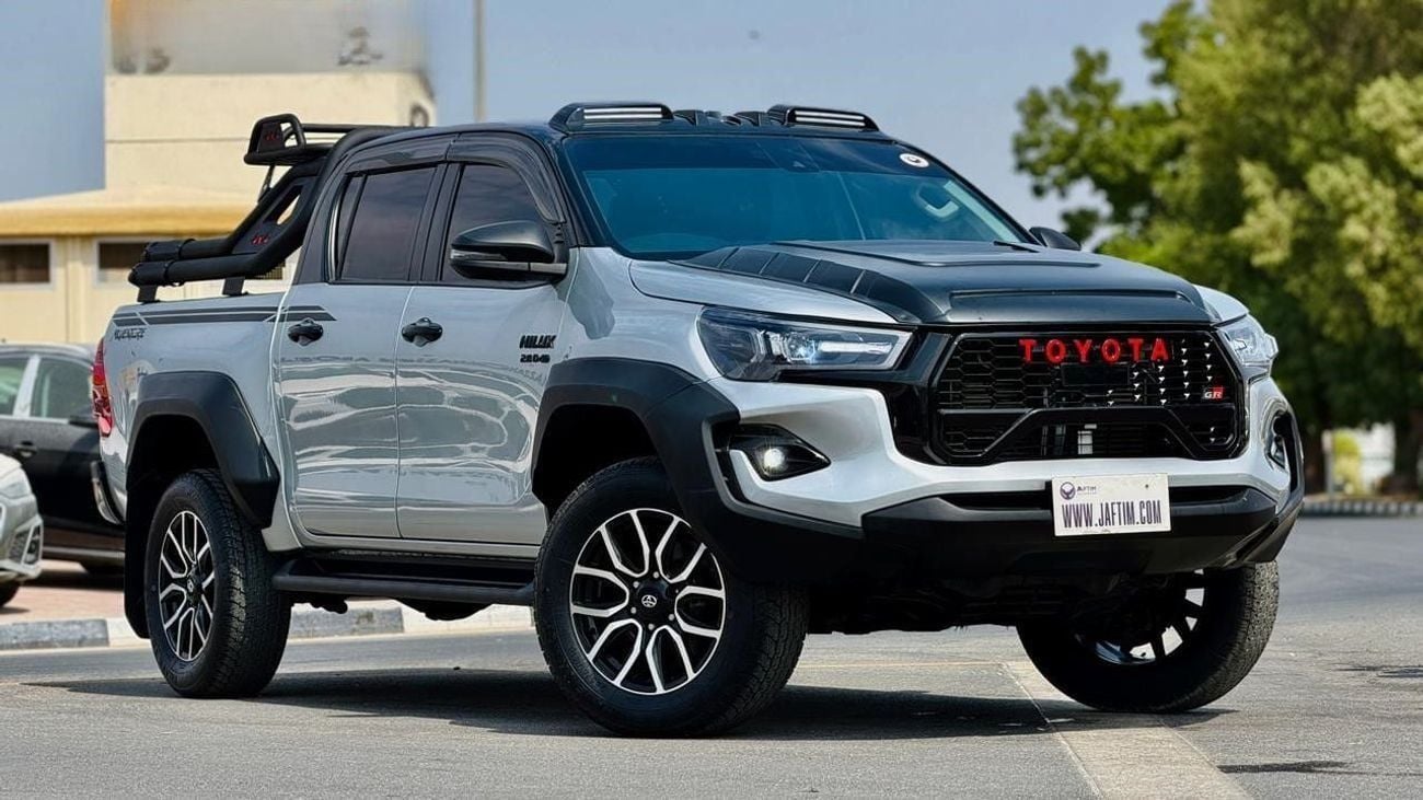 Toyota Hilux GR SPORTS BODY KIT INTALLED | POWER SEATS | 2.8L DIESEL ENGINE | AUTO | 2023
