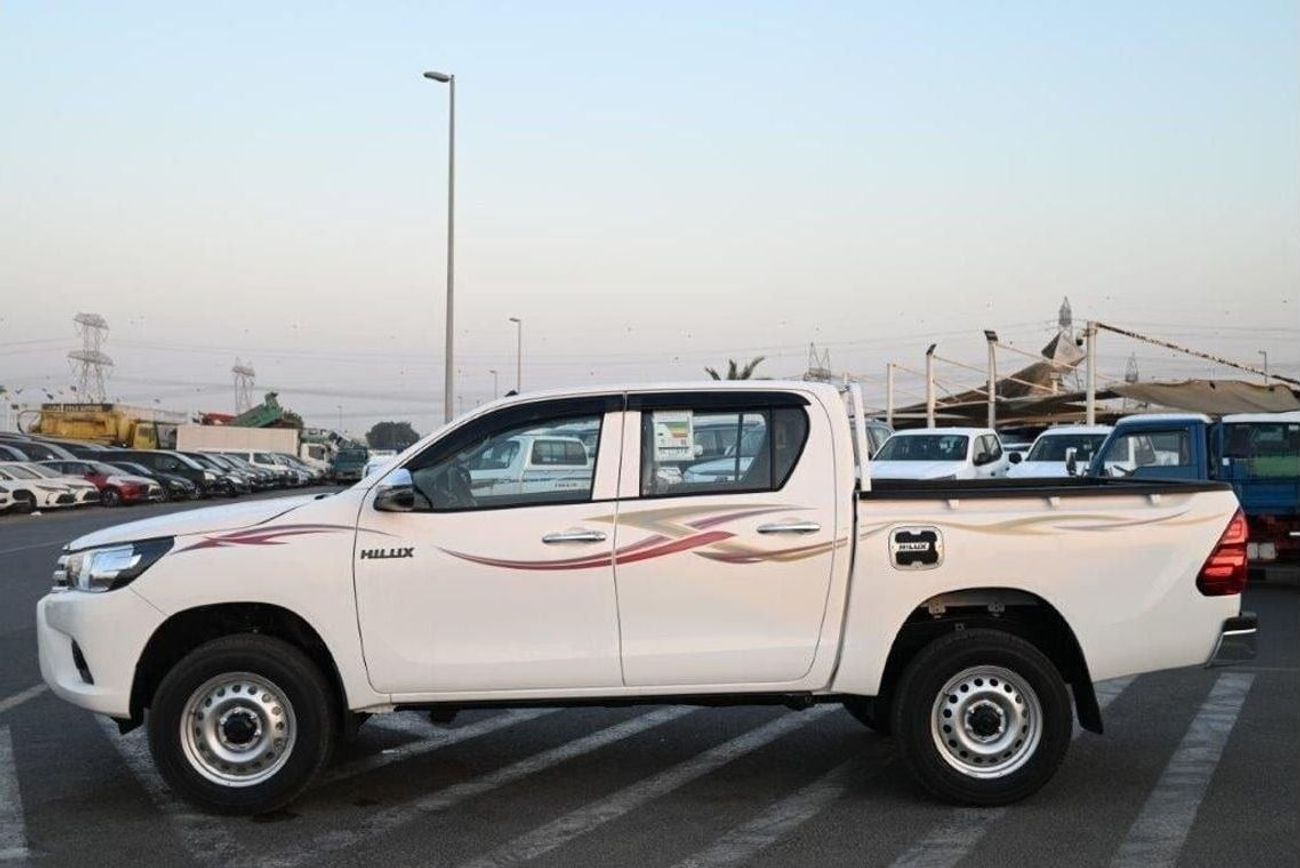 تويوتا هيلوكس Double Cab DLX 2.7L Petrol 4WD Automatic Transmission