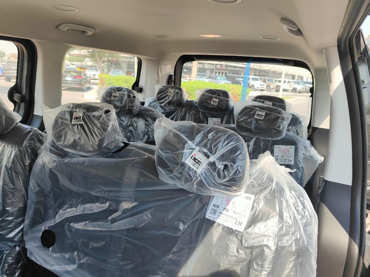 هيونداي ستاريا 2025 Hyundai Staria 11-Seater 3.5L V6 Petrol A/T FWD Only For Export