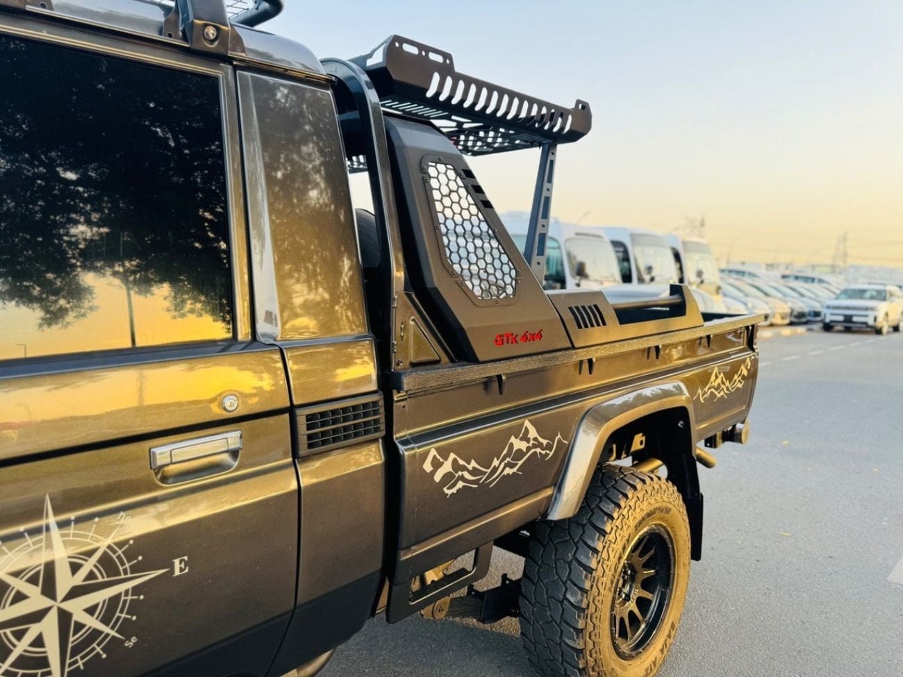 Toyota Land Cruiser Pick Up LX WINCH Toyota Land Cruiser pickup single cabin 2014 v8 diesel RHD
