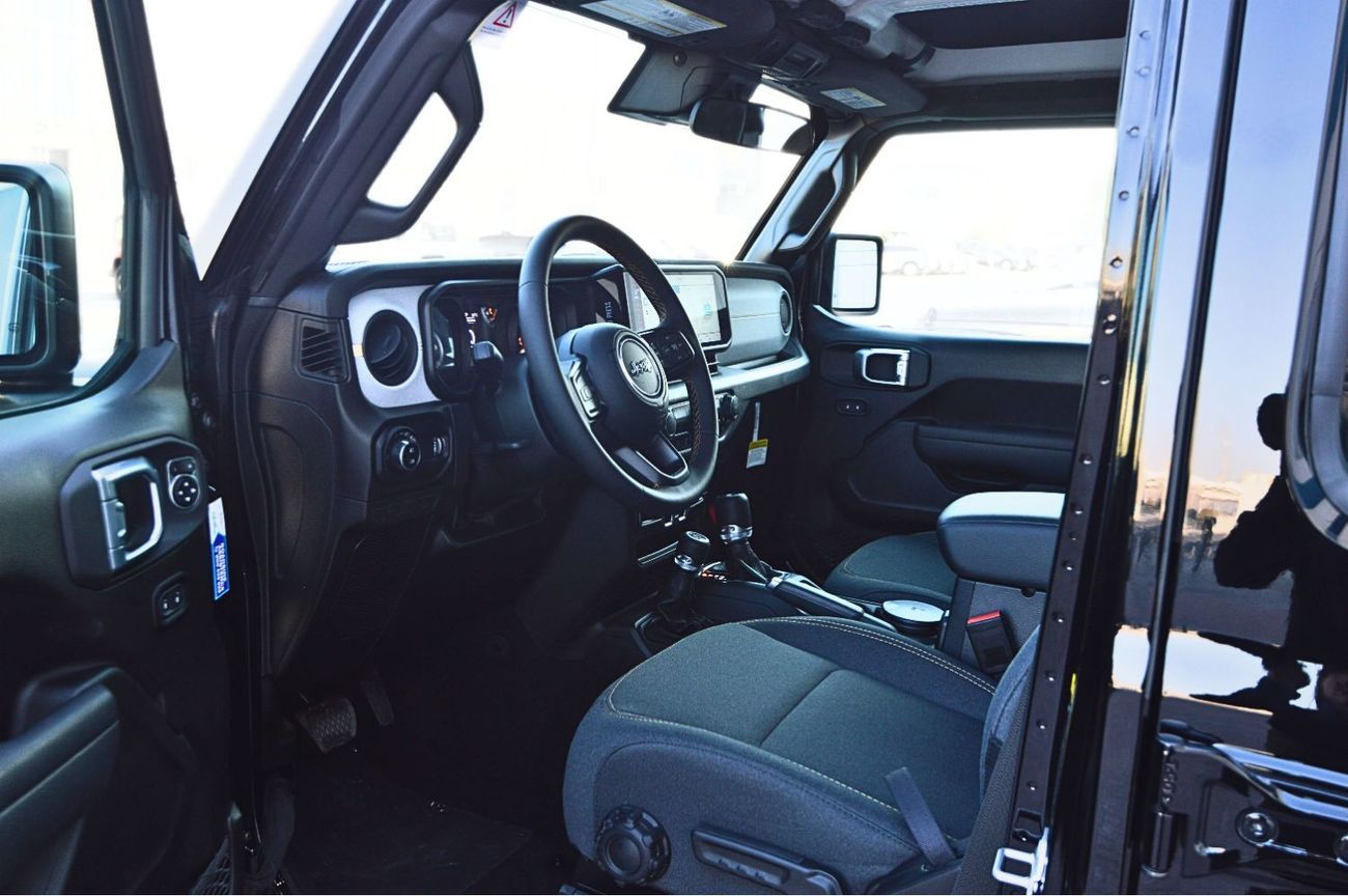 Jeep Wrangler Unlimited Sport S 2.0L A/T / 3 Years Dealer Warranty