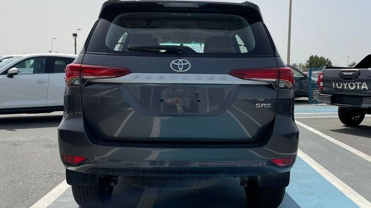Toyota Fortuner Toyota Fortuner 2.7 L Suv 4WD 5 Doors