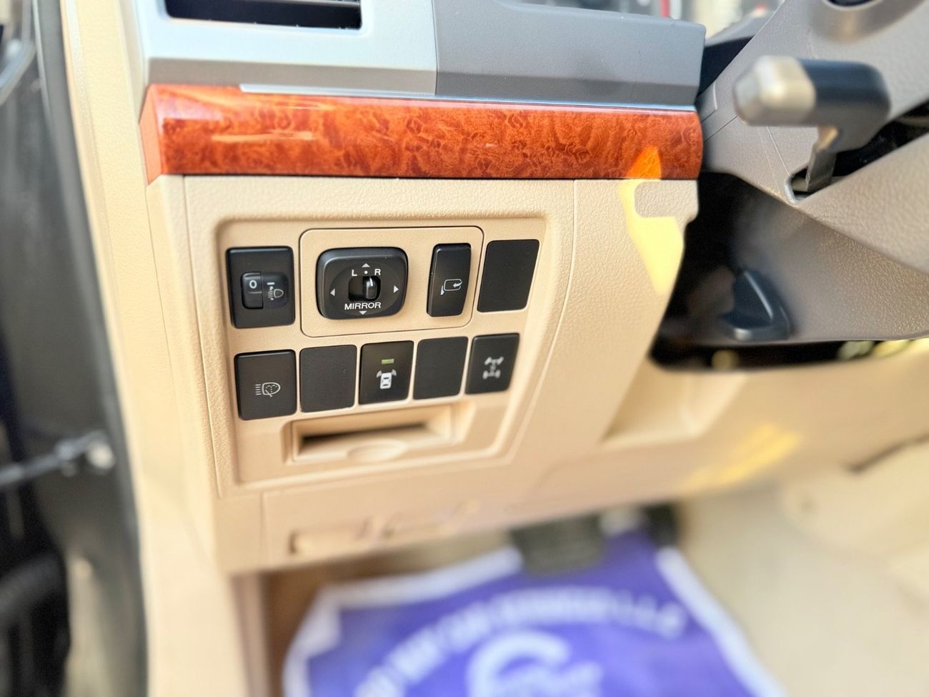 Toyota Land Cruiser GXR+ 4.0L Toyota Landcuriser GXR V8 4.0L modified inside and outside 2025 full option petrol