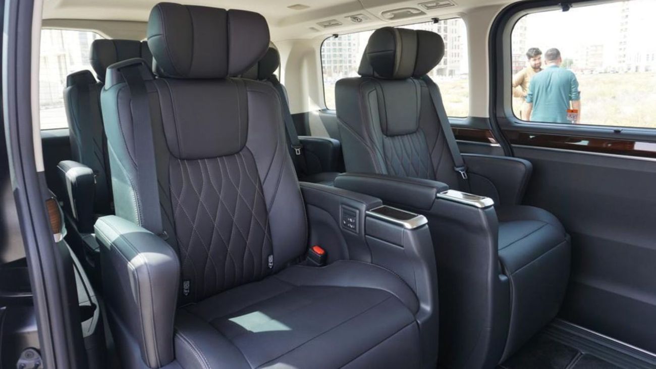 تويوتا جرافينا PREMIUM 3.5L V6, 24-valve DOHC with Dual VVT-i. 6 Seats . 5 Doors