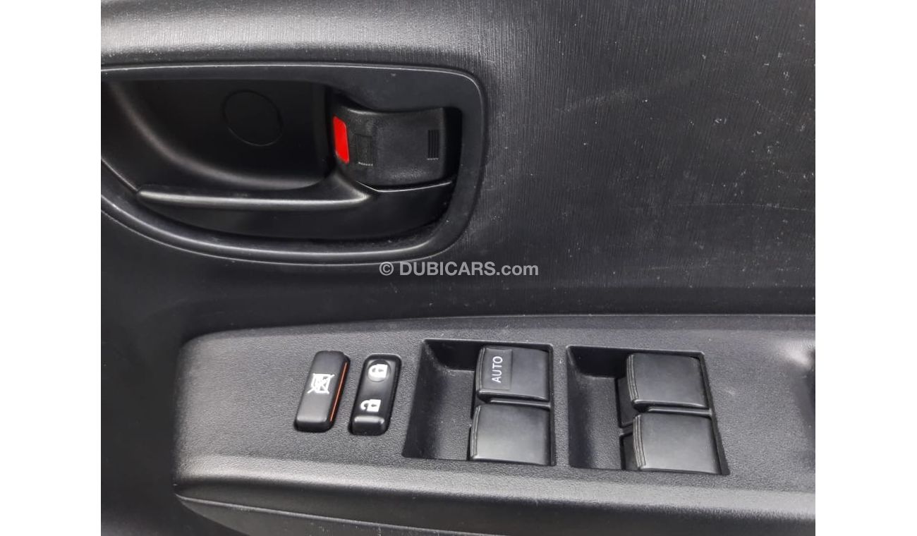 تويوتا فيتز TOYOTA VITZ RIGHT HAND DRIVE (PM1077)