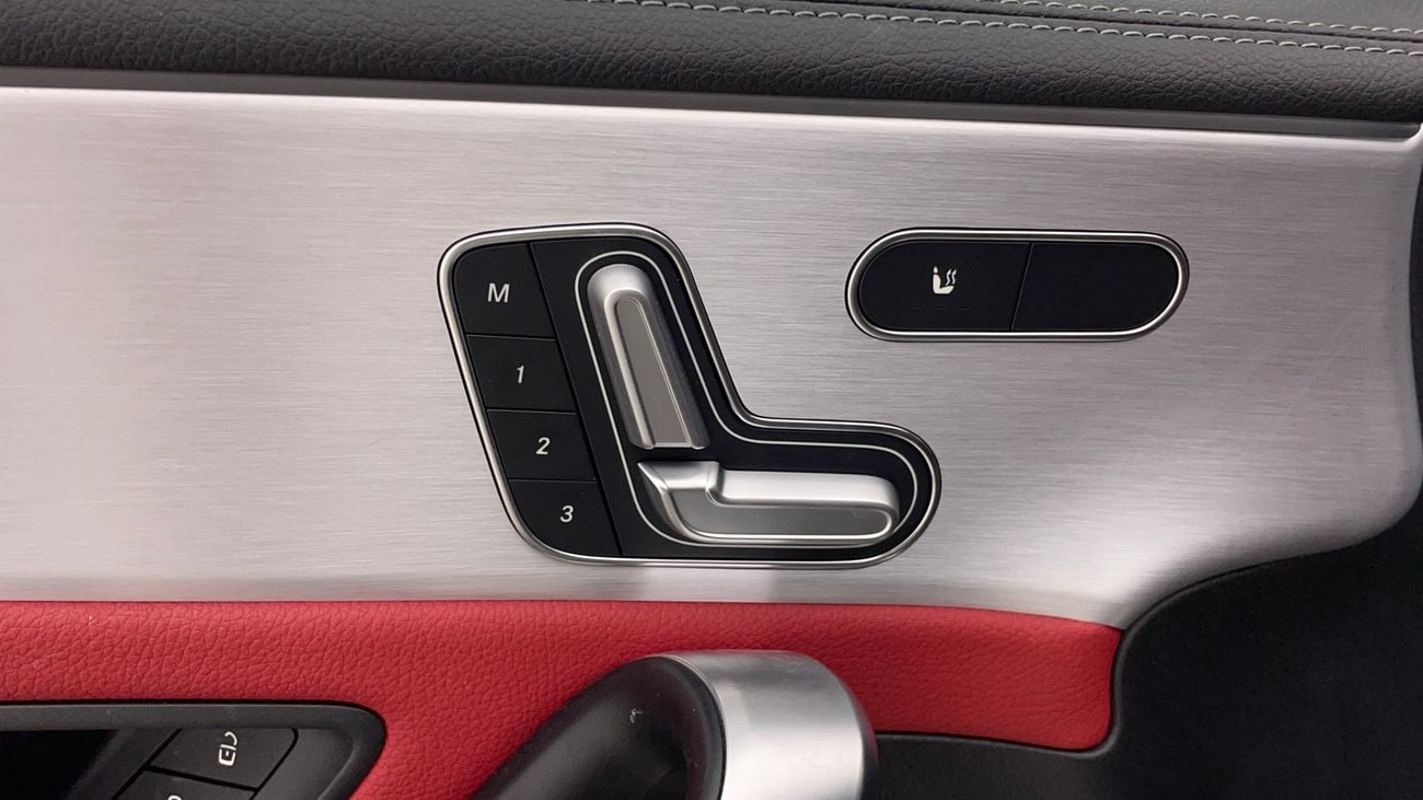 Mercedes-Benz A 200 AMG PREMIUM 1.3 | Zero Down Payment | Home Test Drive