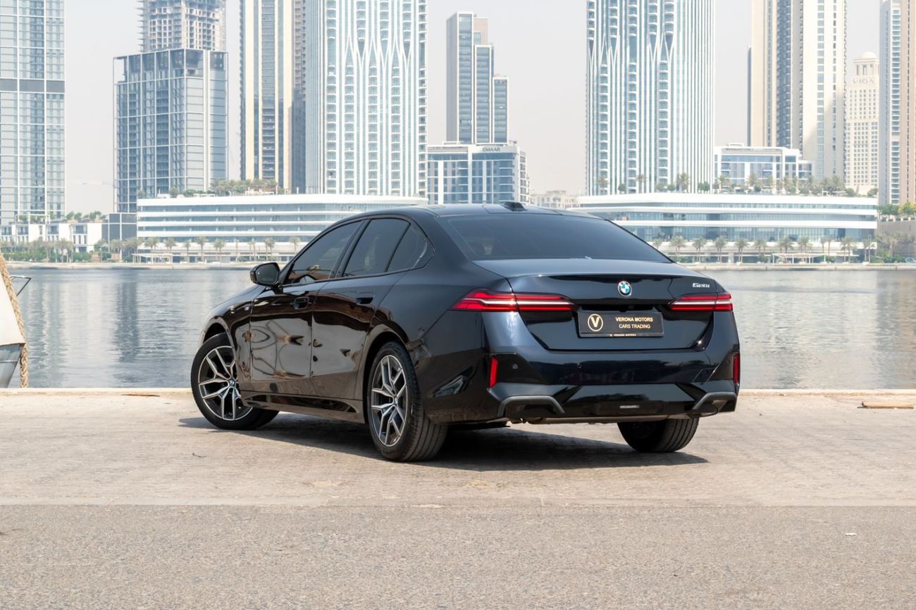 بي أم دبليو 520i M Modern-line