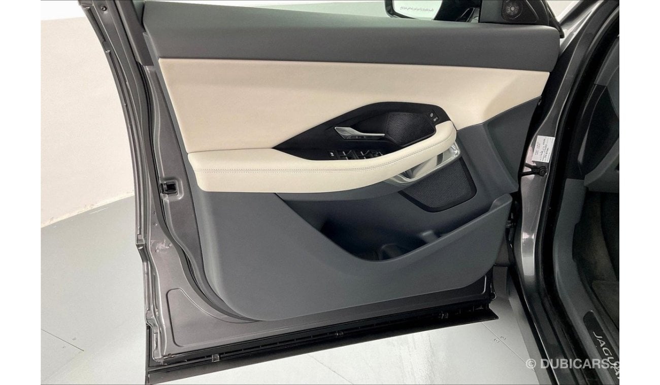 Jaguar E Pace P200 S