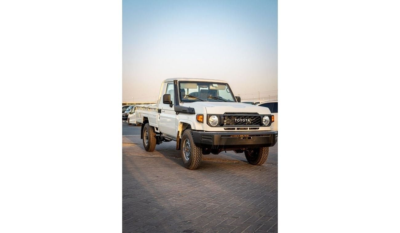 Toyota Land Cruiser Pick Up LC 79 SINGLE CABIN 2.8 DSL AUTOMATIC 2024 MODEL