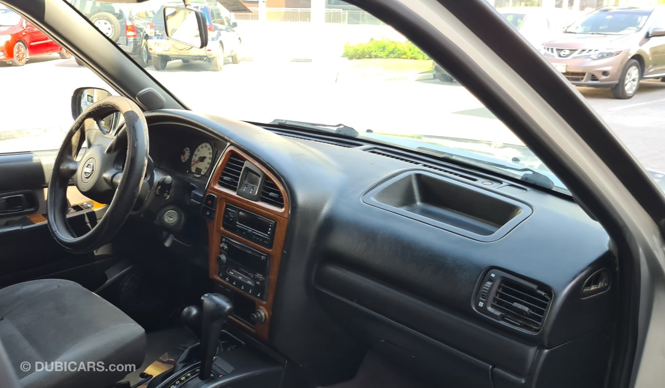 Nissan Pathfinder SE 3.5L