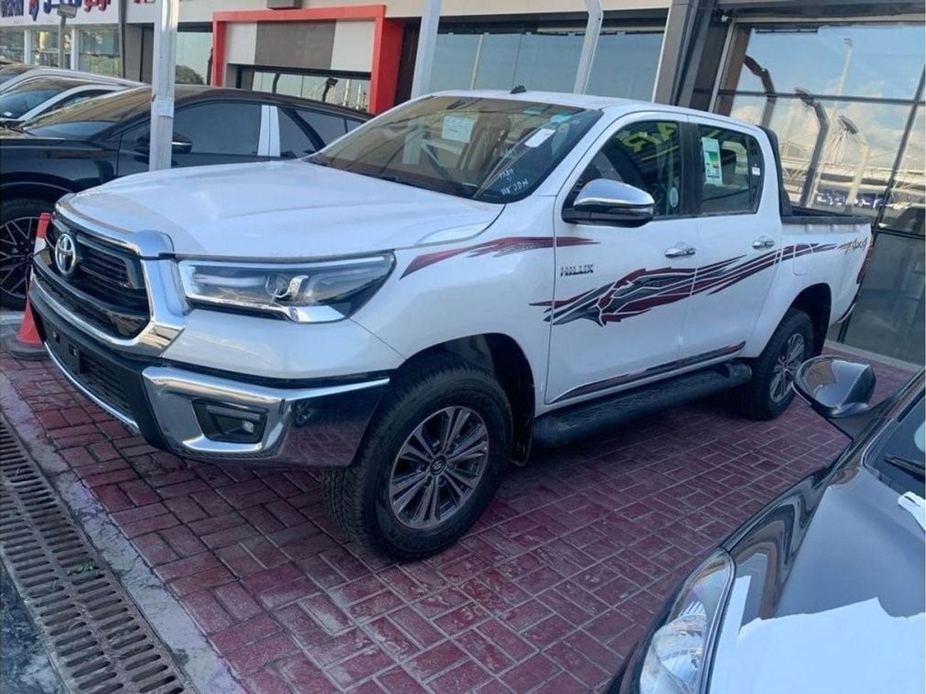 تويوتا هيلوكس TOYOTA HILUX 2.7L SGLX 2025 MODEL PETROL 4WD AUTOMATIC