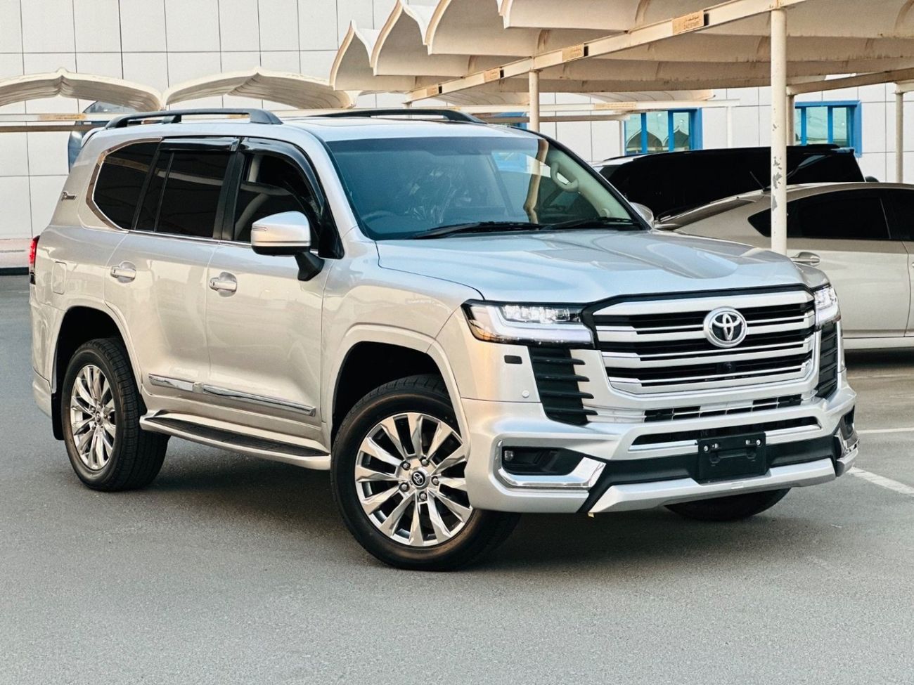 تويوتا لاند كروزر Toyota Landcruiser VXR 2013 Facelift 2023 RHD Diesel V8