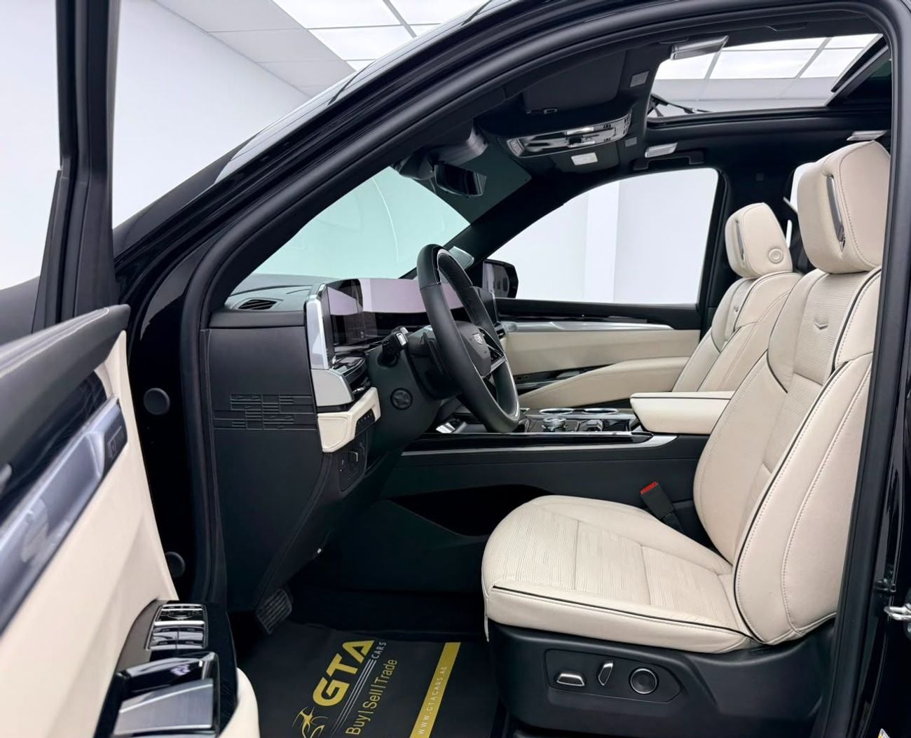 Cadillac Escalade SPORT PLATINUM 2025 Cadillac Escalade Sport Platinum, 2030 Cadillac Warranty + Service Pack, Low Km, 8 Seater, GCC