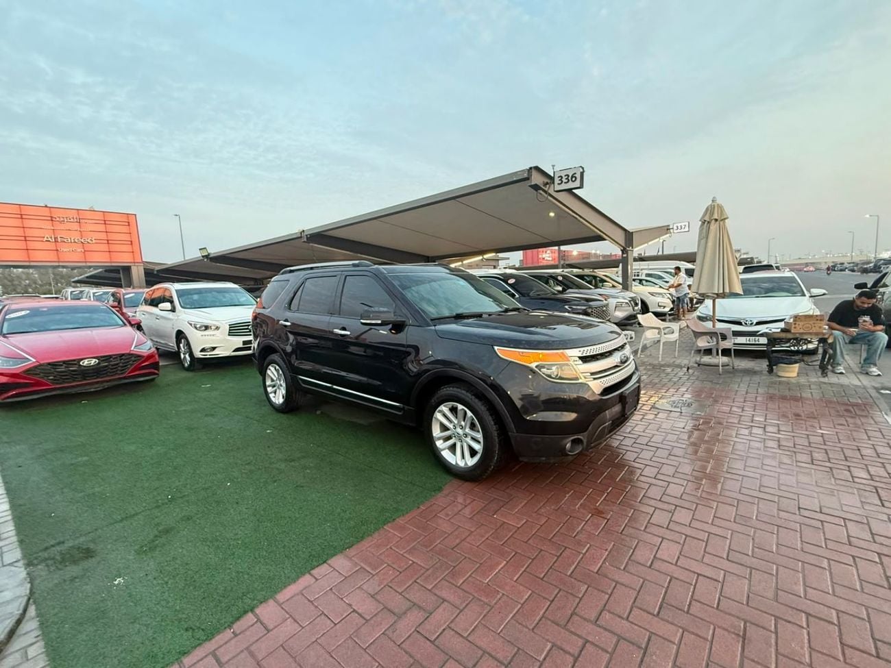 Ford Explorer XLT  LTH panoramic sunroof, 4x4