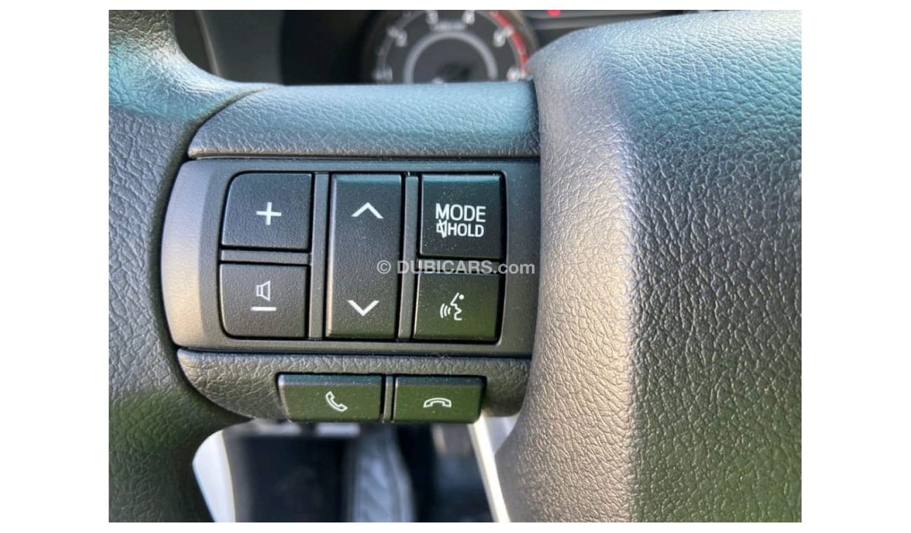 Toyota Hilux TOYOTA HILUX 2.4L DIESEL SC 4X4 M/T